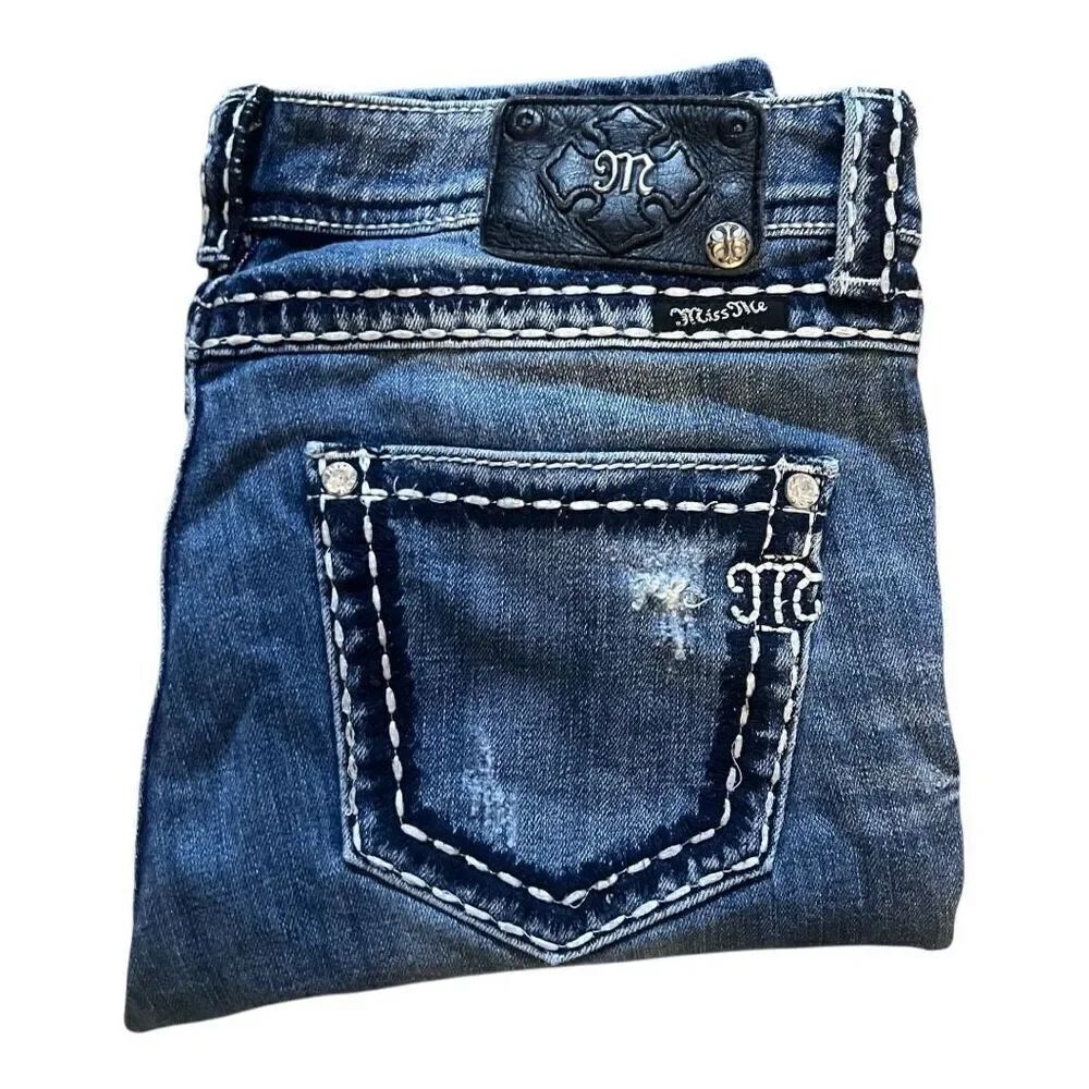 Miss Me Women's Size 27 Boyfriend Crop Jeans Contrast Hem Distressed Western
